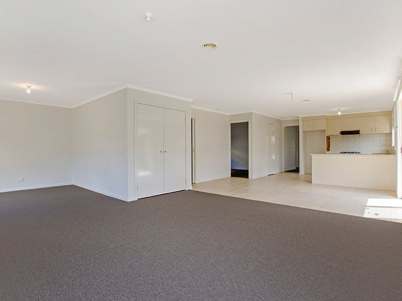 6 James Austin Way, Seabrook - Thumbnail 8