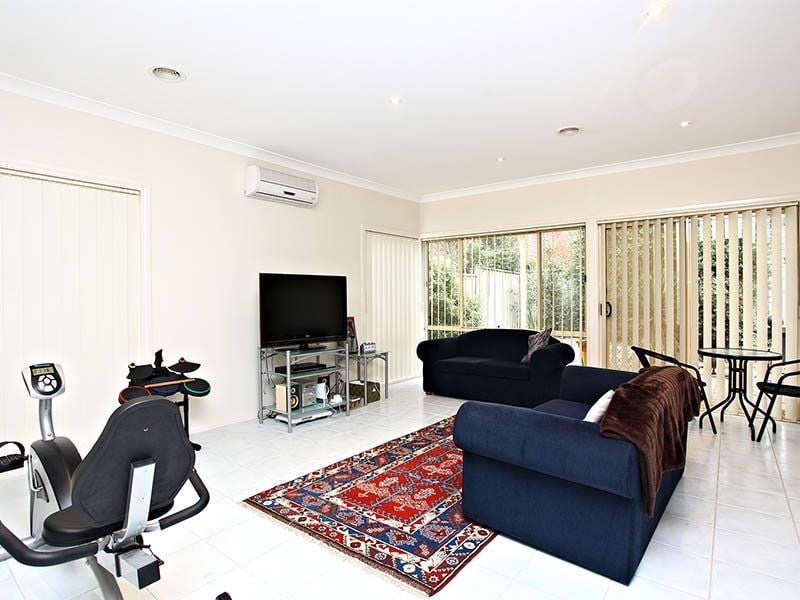 17 Sharrock Close, Caroline Springs - Thumbnail 4