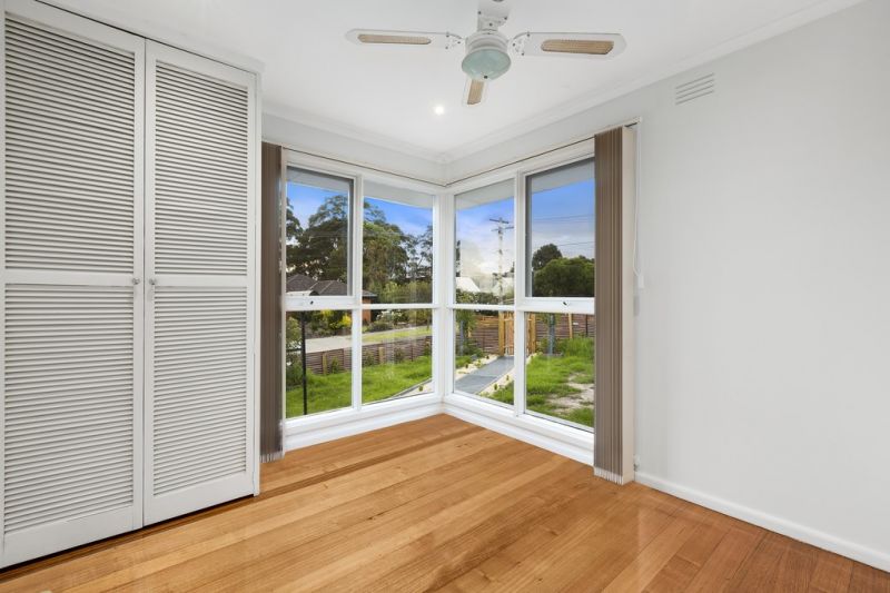 44 Lewton Road, Mount Waverley - Thumbnail 4