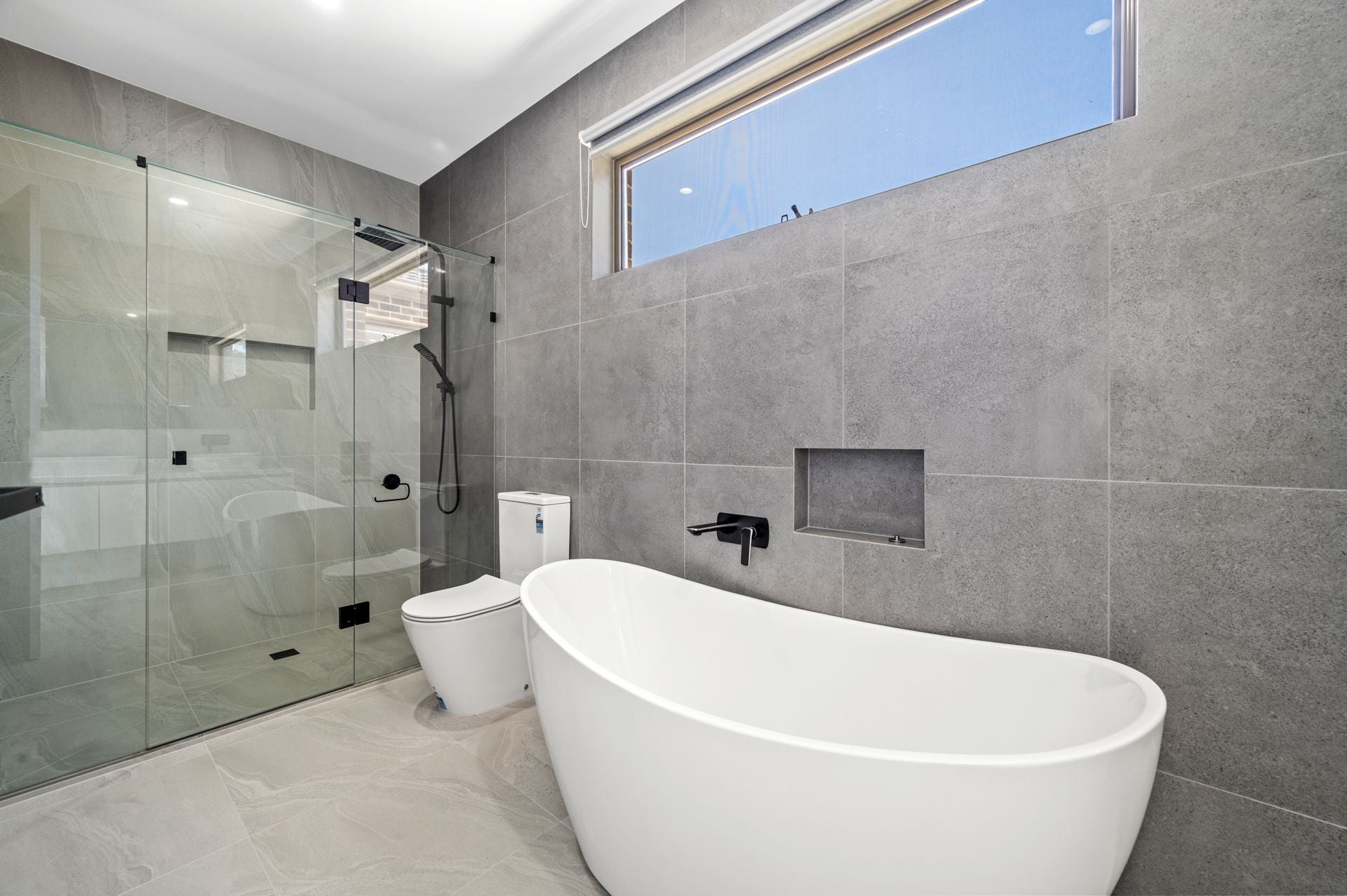 BRAND NEW BOUTIQUE FAMILY HOME