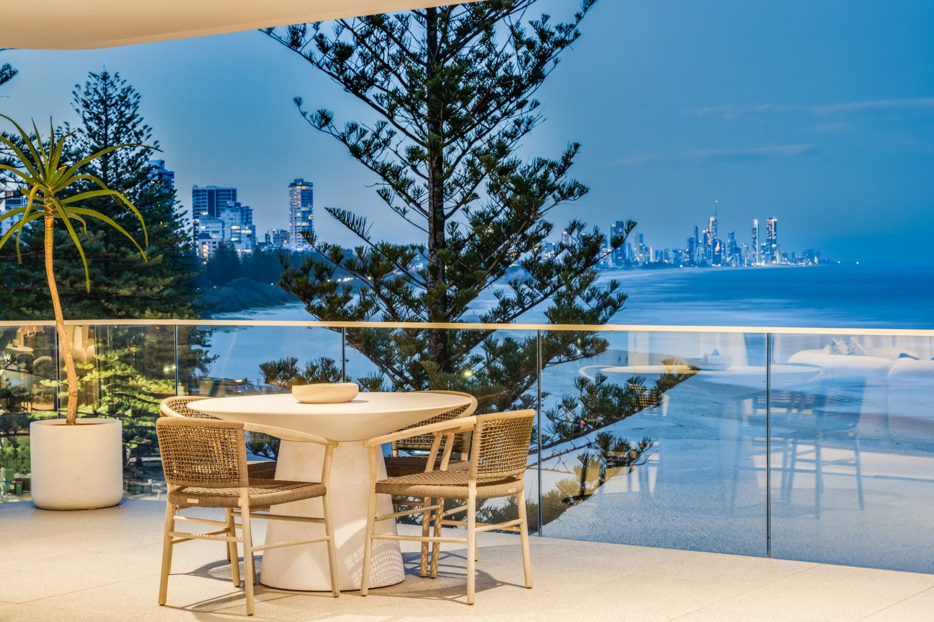 5/50 Goodwin Terrace, Burleigh Heads - Thumbnail 2