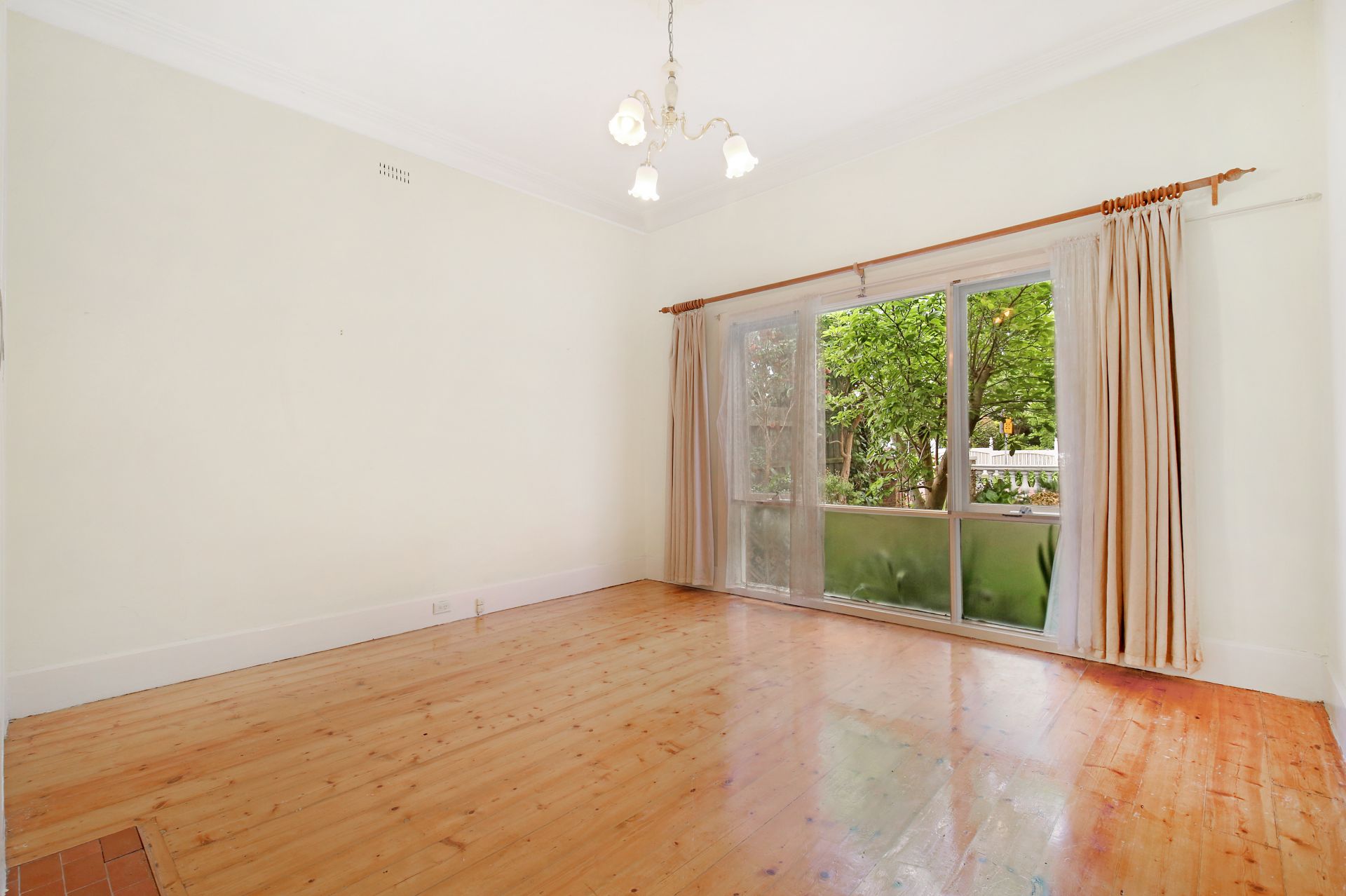 **PROPERTY NOW LEASED 18/11/22**