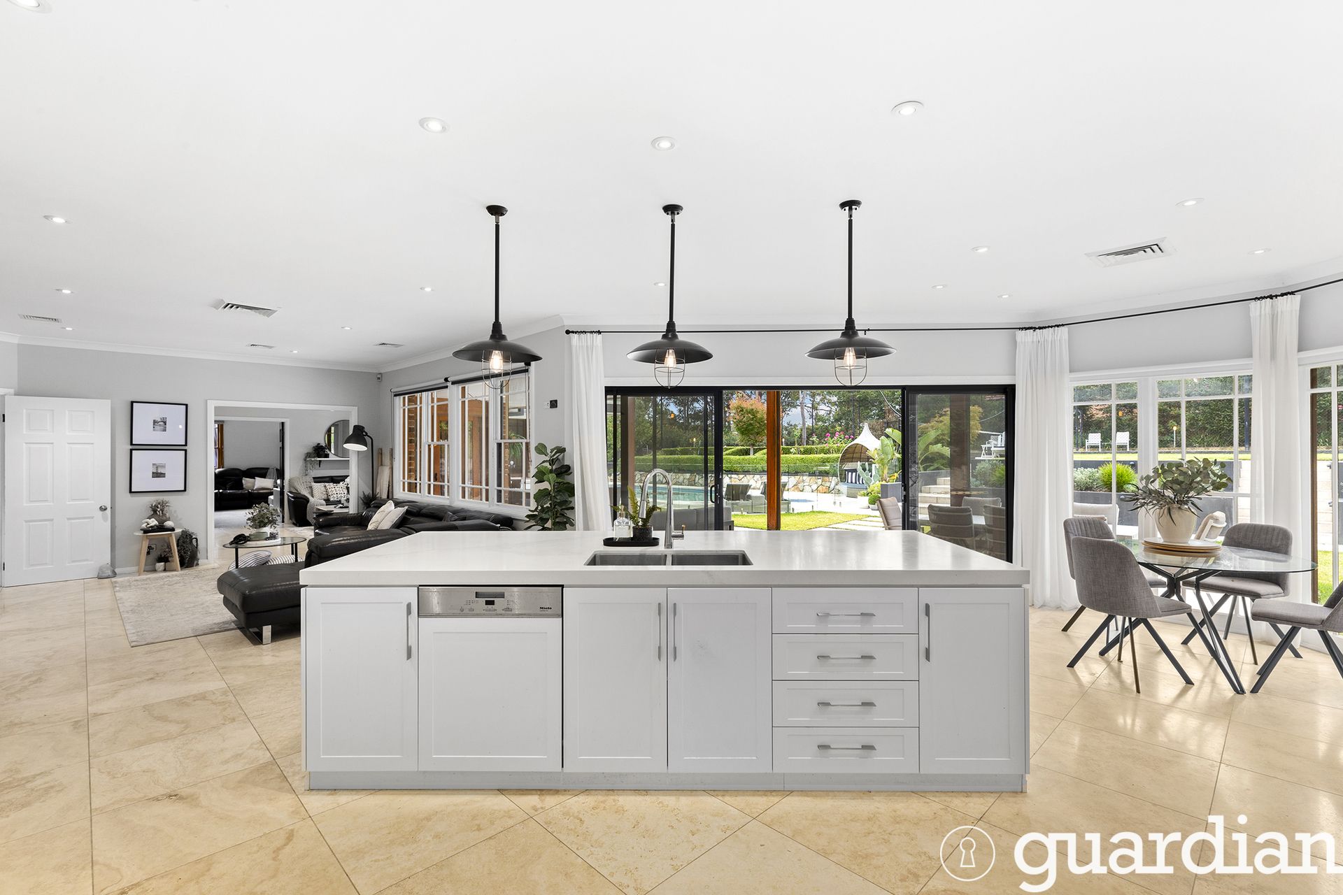 15 Carnarvon Avenue Glenhaven NSW, Glenhaven - Thumbnail 3