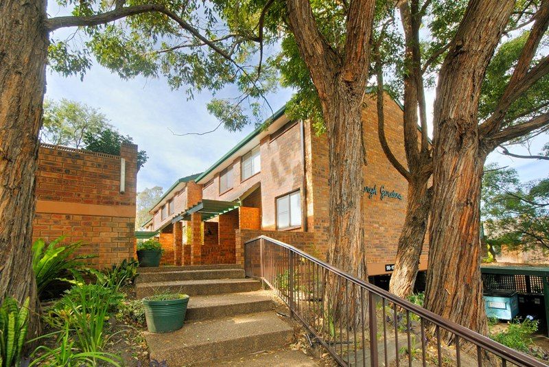 98 Glencoe Street