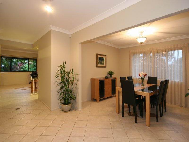 70 Landsborough Parade GOLDEN BEACH QLD, Golden Beach - Thumbnail 3