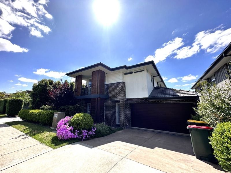 18 Headingley Avenue, North Kellyville Uniland Real Estate