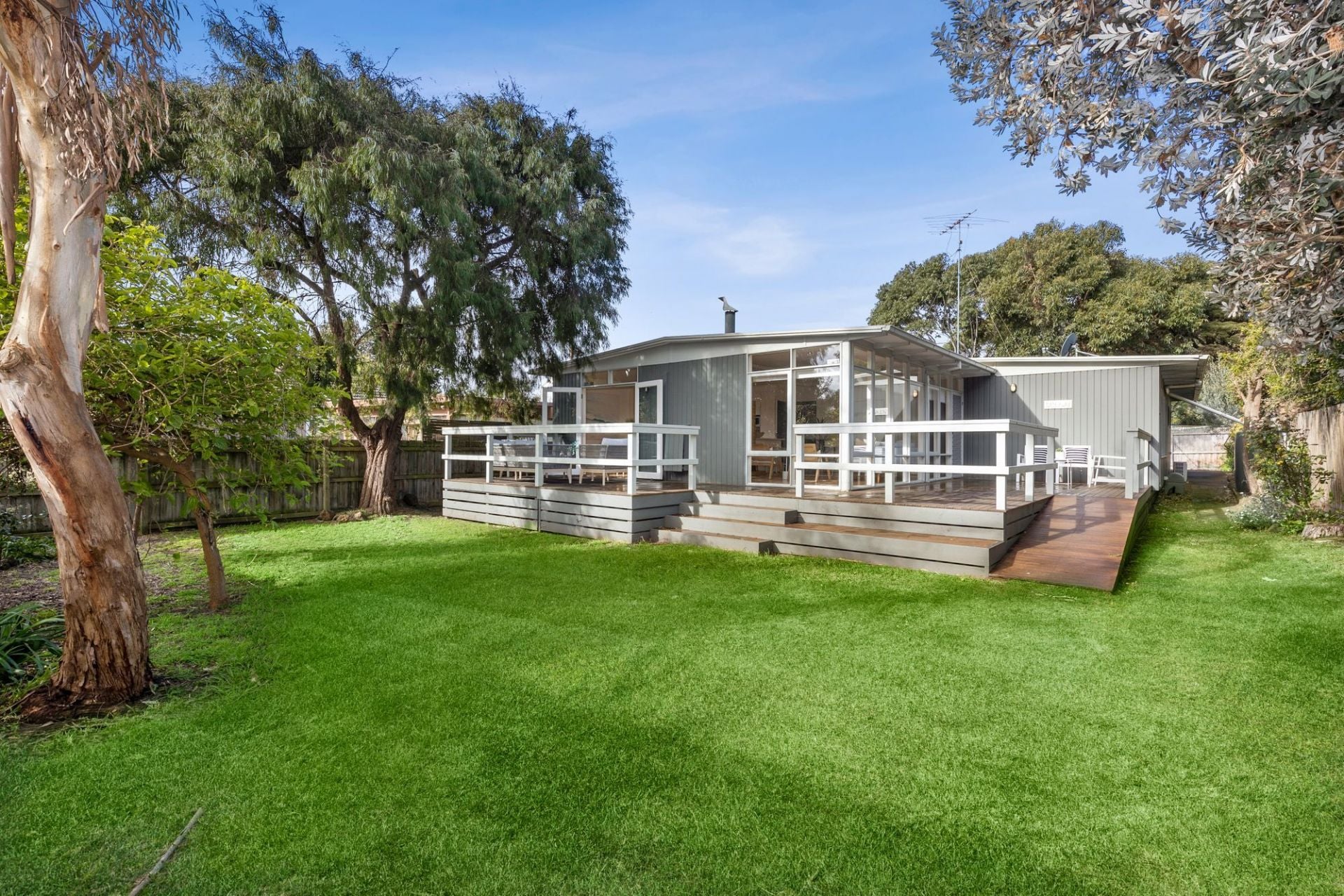 12 Golightly Street Barwon Heads VIC, Barwon Heads - Thumbnail 2