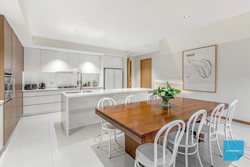 160 The Esplanade, Caroline Springs - Thumbnail 6