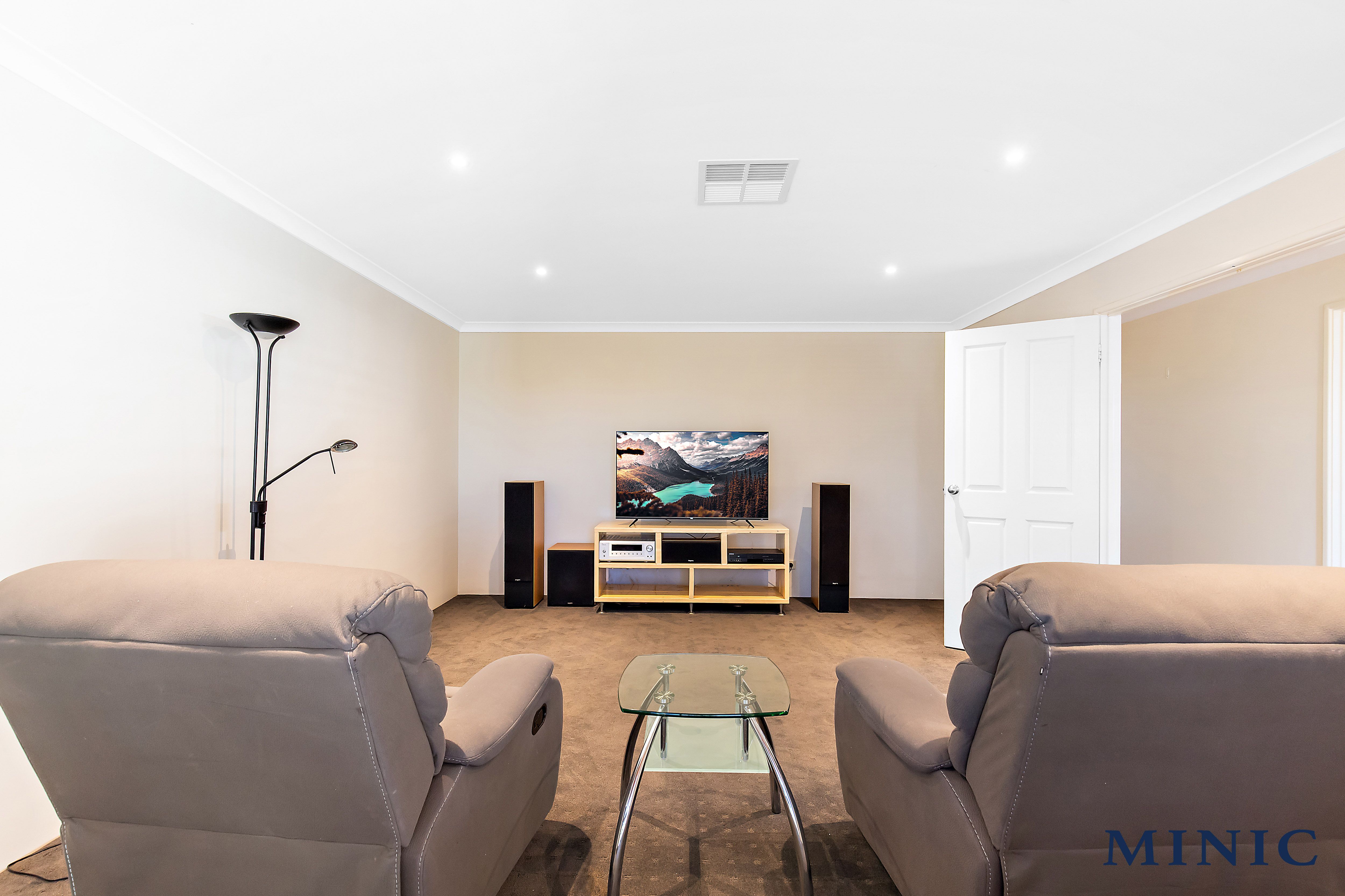 15 Burgess Drive, Byford