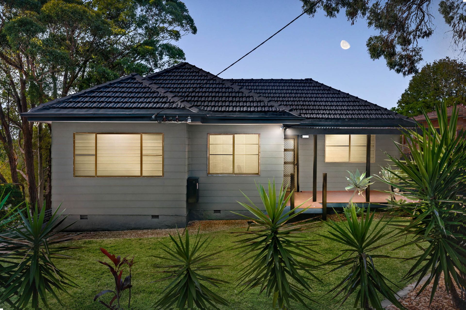 Real Estate For Sale 19 John Street Tingira Heights , NSW