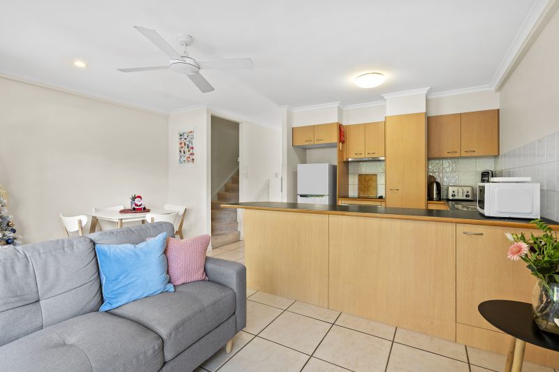 2/8-10 Yallanga Place, Mooloolaba