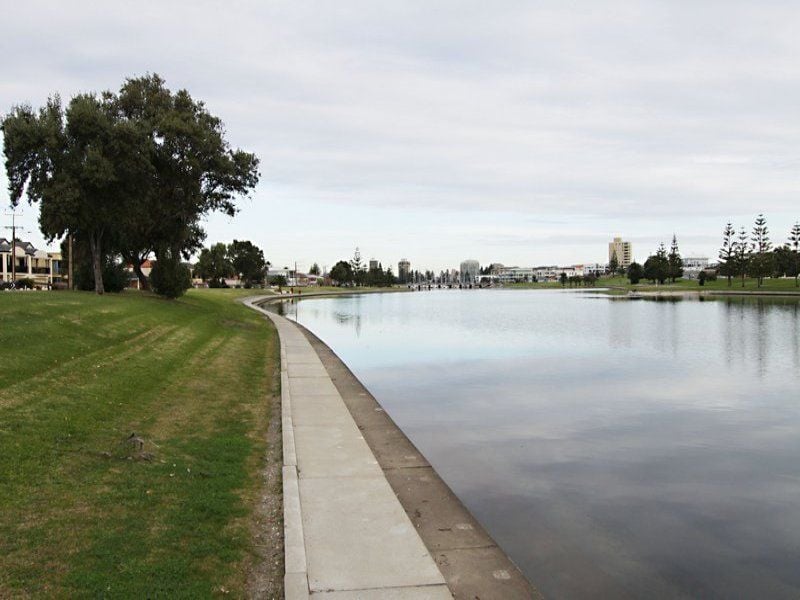 20/50 Adelphi Crescent Glenelg North 5045