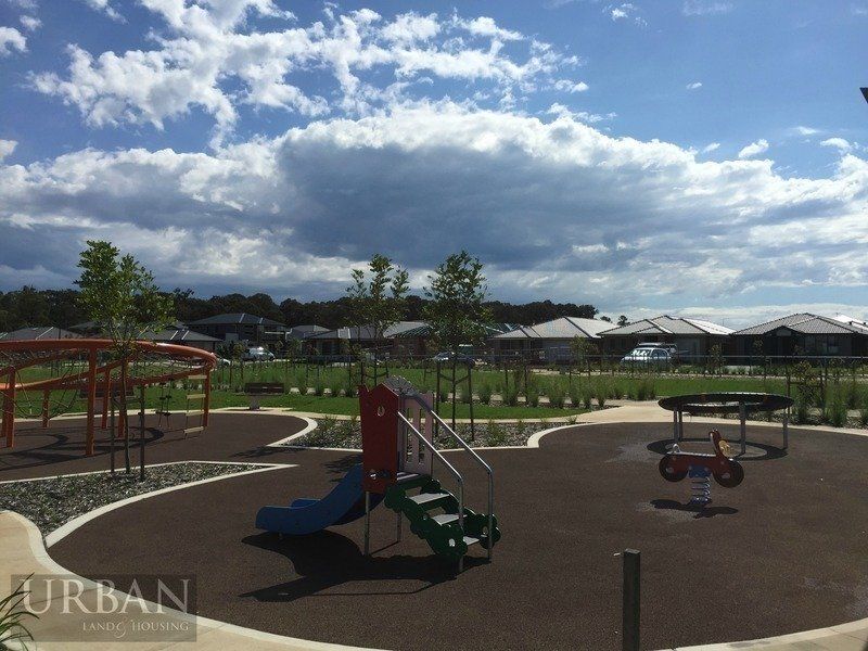 Colebee 5 Sugarloaf Crescent