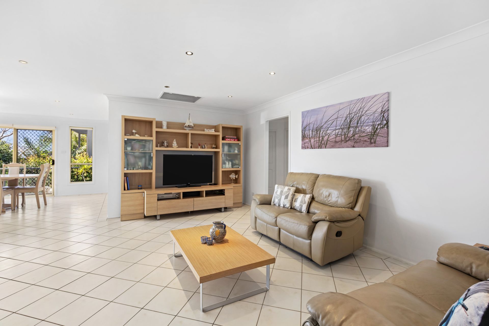 Real Estate For Sale 4 Lord Howe Avenue Shell Cove , NSW