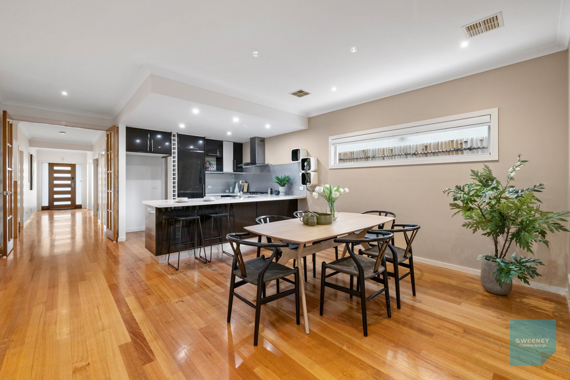 20 Brunton Avenue, Caroline Springs - Thumbnail 8