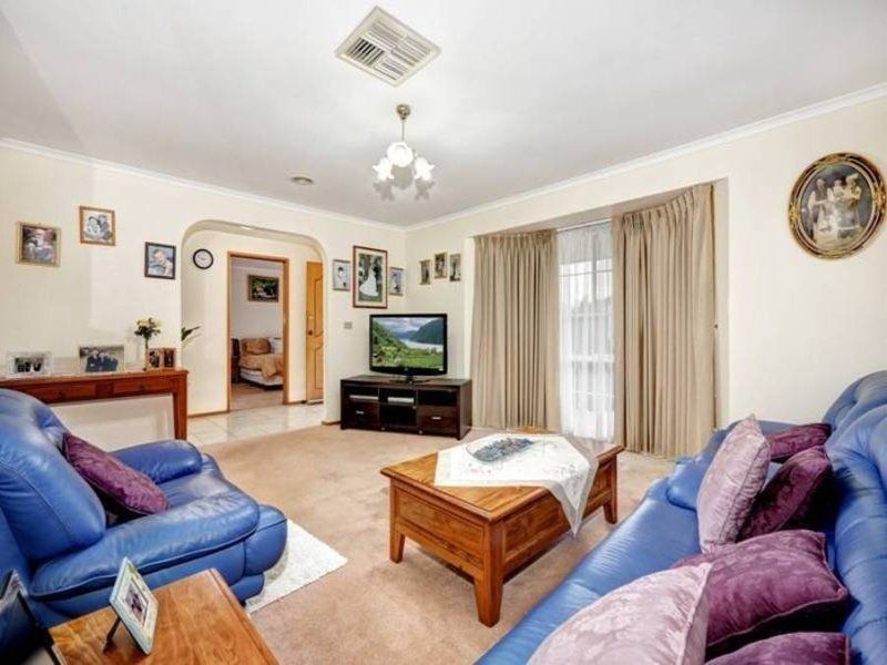 19 Knightsbridge Avenue, Altona Meadows - Thumbnail 7