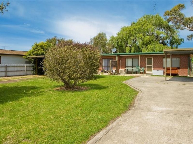 Unit 2/11 Martin Street APOLLO BAY VIC, Apollo Bay - Thumbnail 4