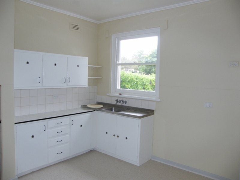 27 Burcham Street MOUNT GAMBIER SA, Mount Gambier - Thumbnail 5
