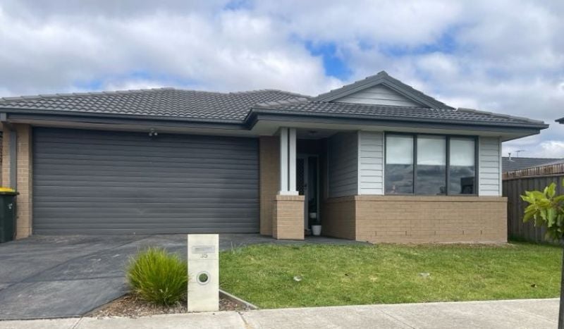 35 Otago Grove, Werribee VIC