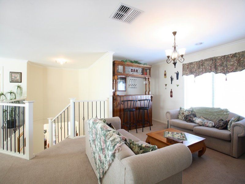 7 Lonsdale Court, Caroline Springs - Thumbnail 8