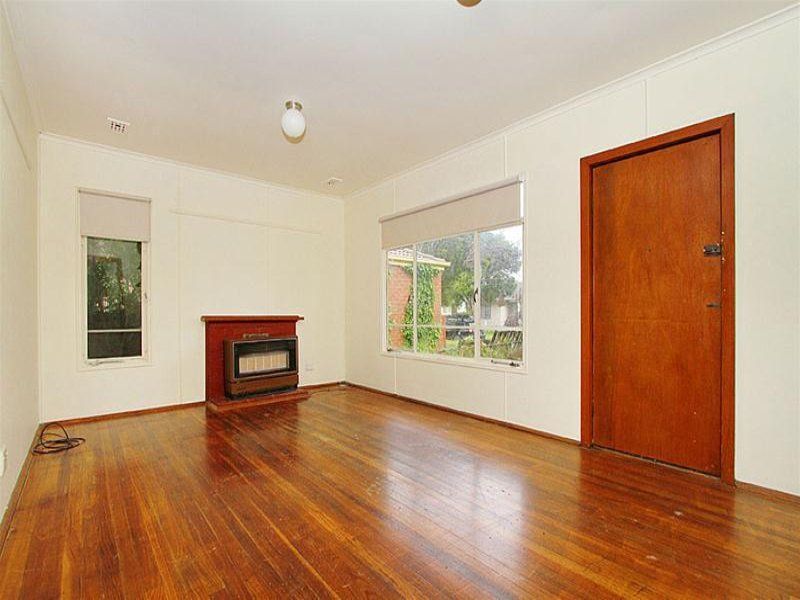 3 BEDROOM HOUSE CLOSE TO ALL!