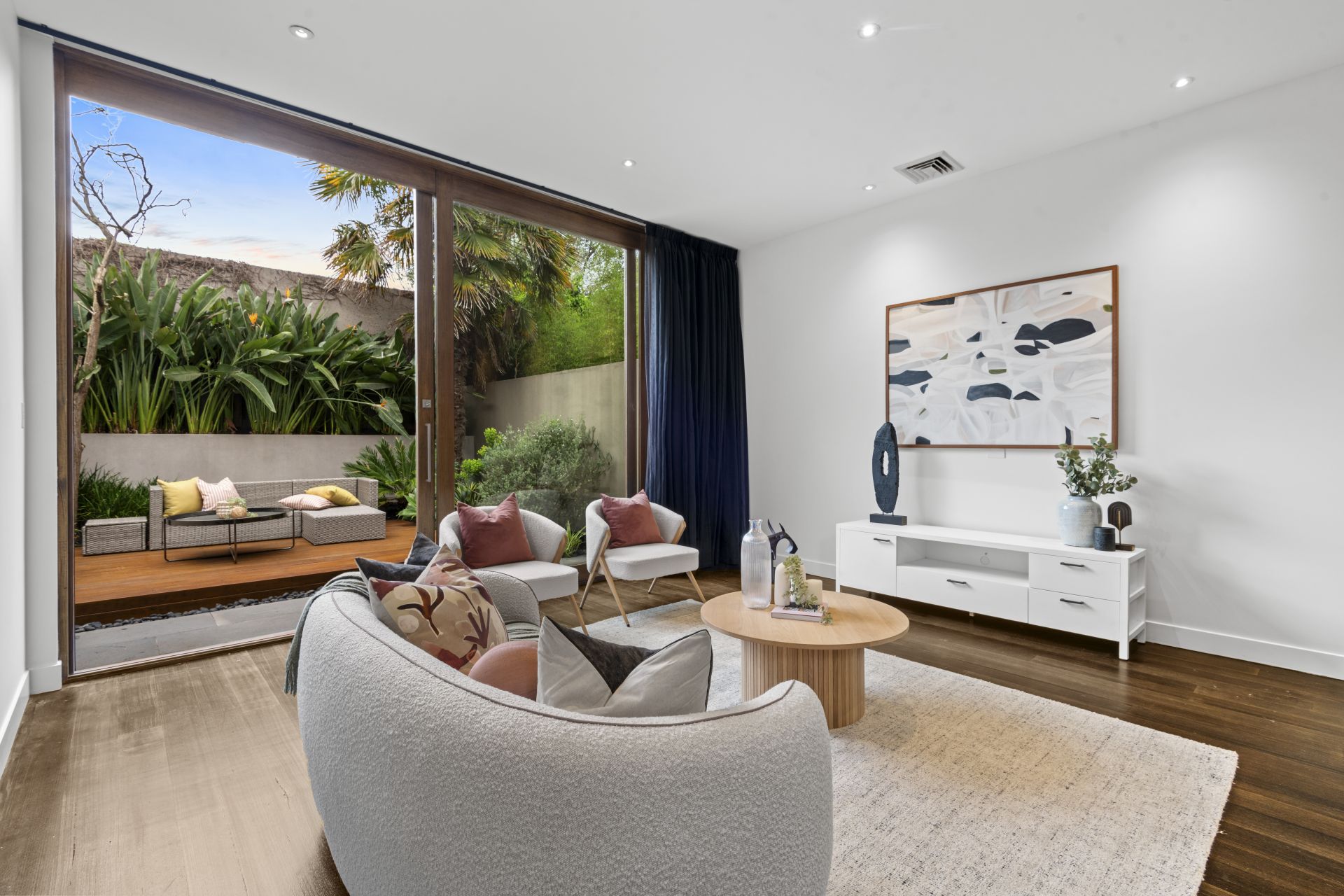 Large Terrace Living Near Merri Creek