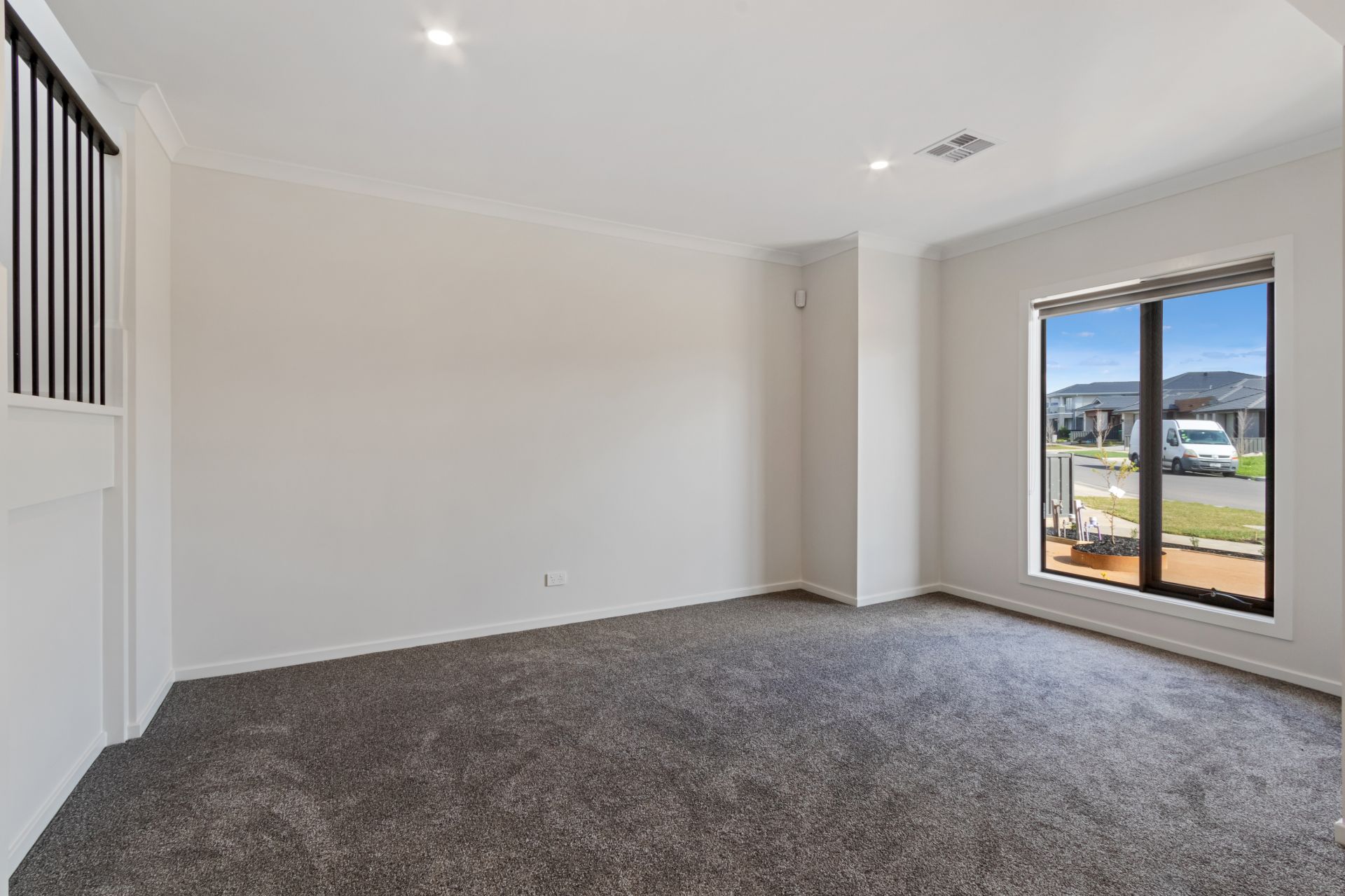STYLISHNESS, SIZE & LOCATION, WHAT A WINNER!  ** ON HOLD **