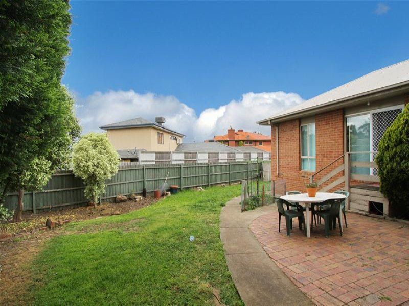 Cosy investment opportunity at a premier addre$$