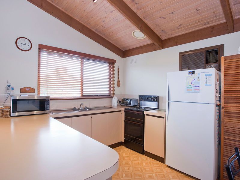 15 Arinya Crescent, Anglesea - Thumbnail 5