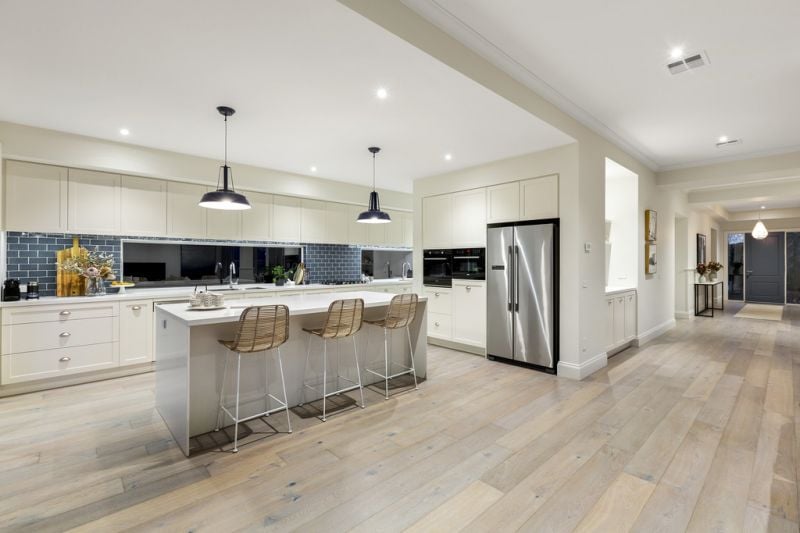 34 Aisbett Avenue, Camberwell - Thumbnail 5