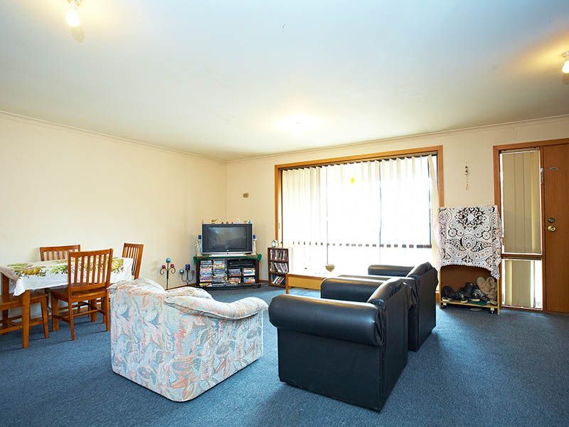 24 Strezlecki Grove, Altona Meadows - Thumbnail 3