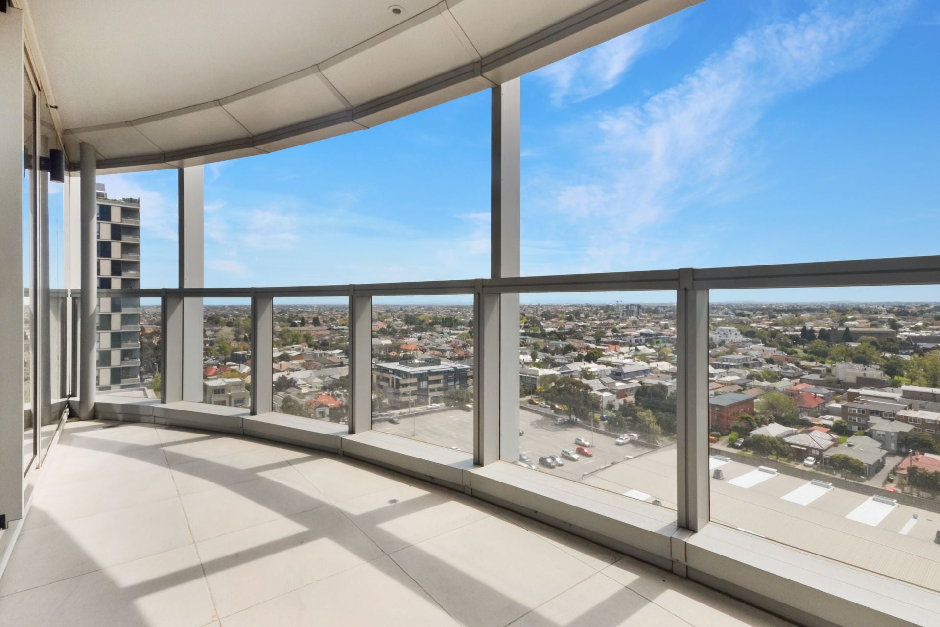 BRAND NEW PREMIUM APARTMENT