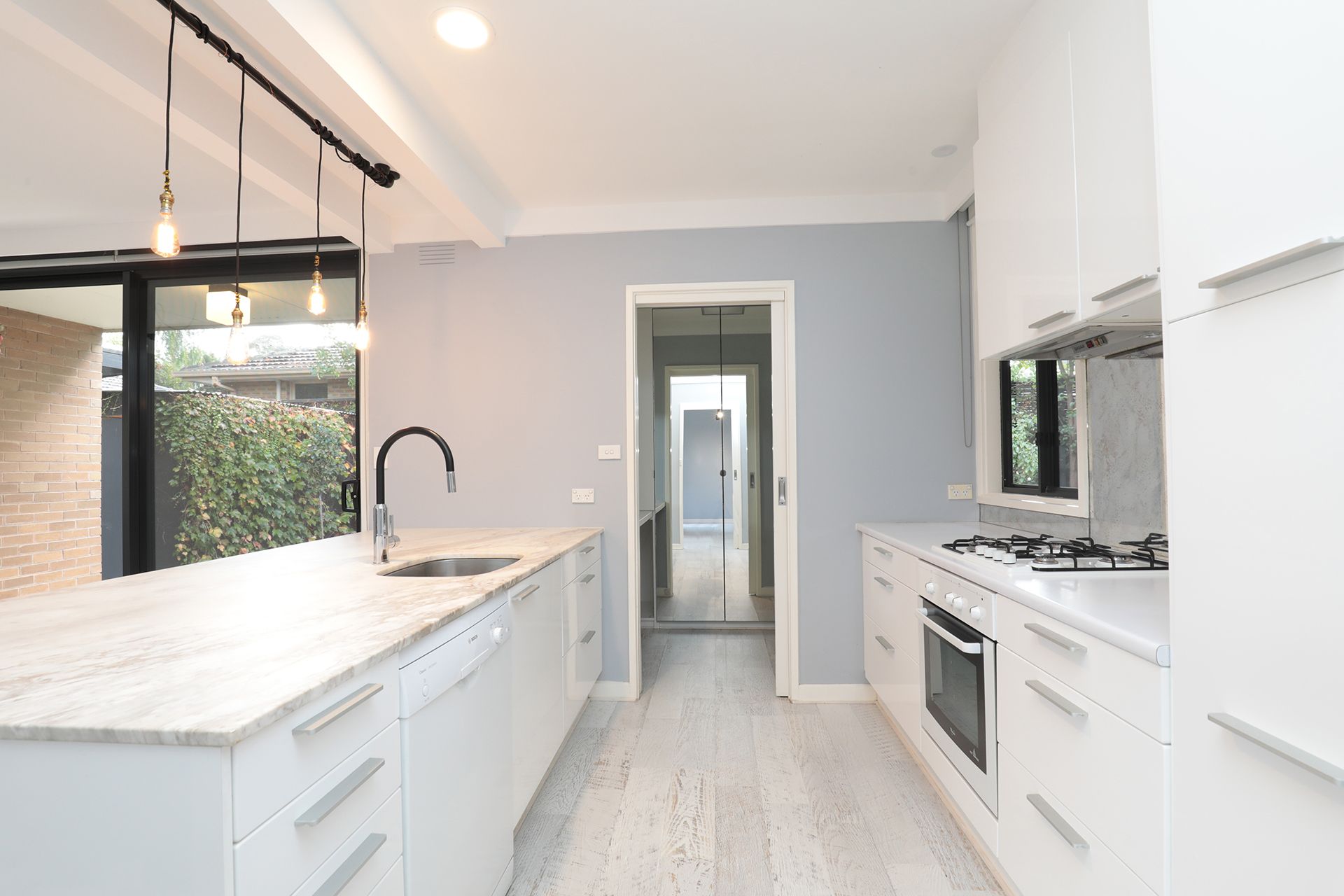 2/40 Parnell Street, Elsternwick - Thumbnail 4