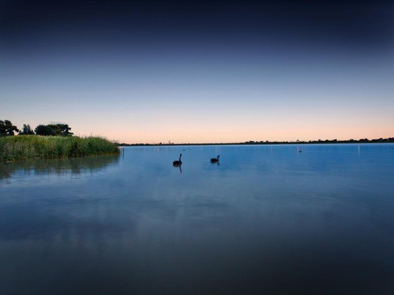 10 Chifley Avenue, Altona - Thumbnail 8