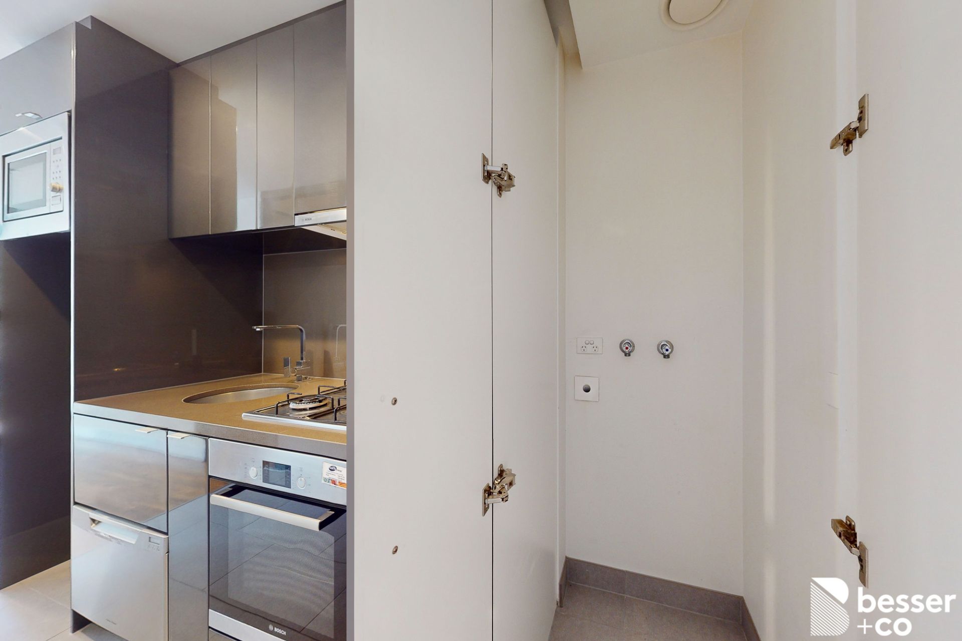 1104/33 Clarke Street, Southbank - Thumbnail 6
