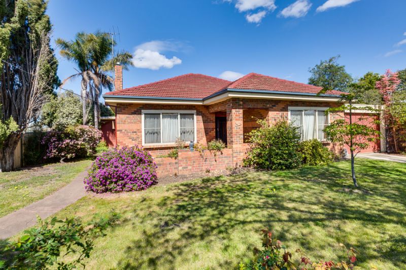 241 Main Street, Bacchus Marsh - Thumbnail 2