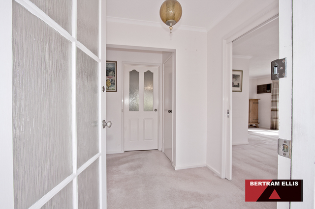 28 Kambalda Crescent, Fisher - Thumbnail 6