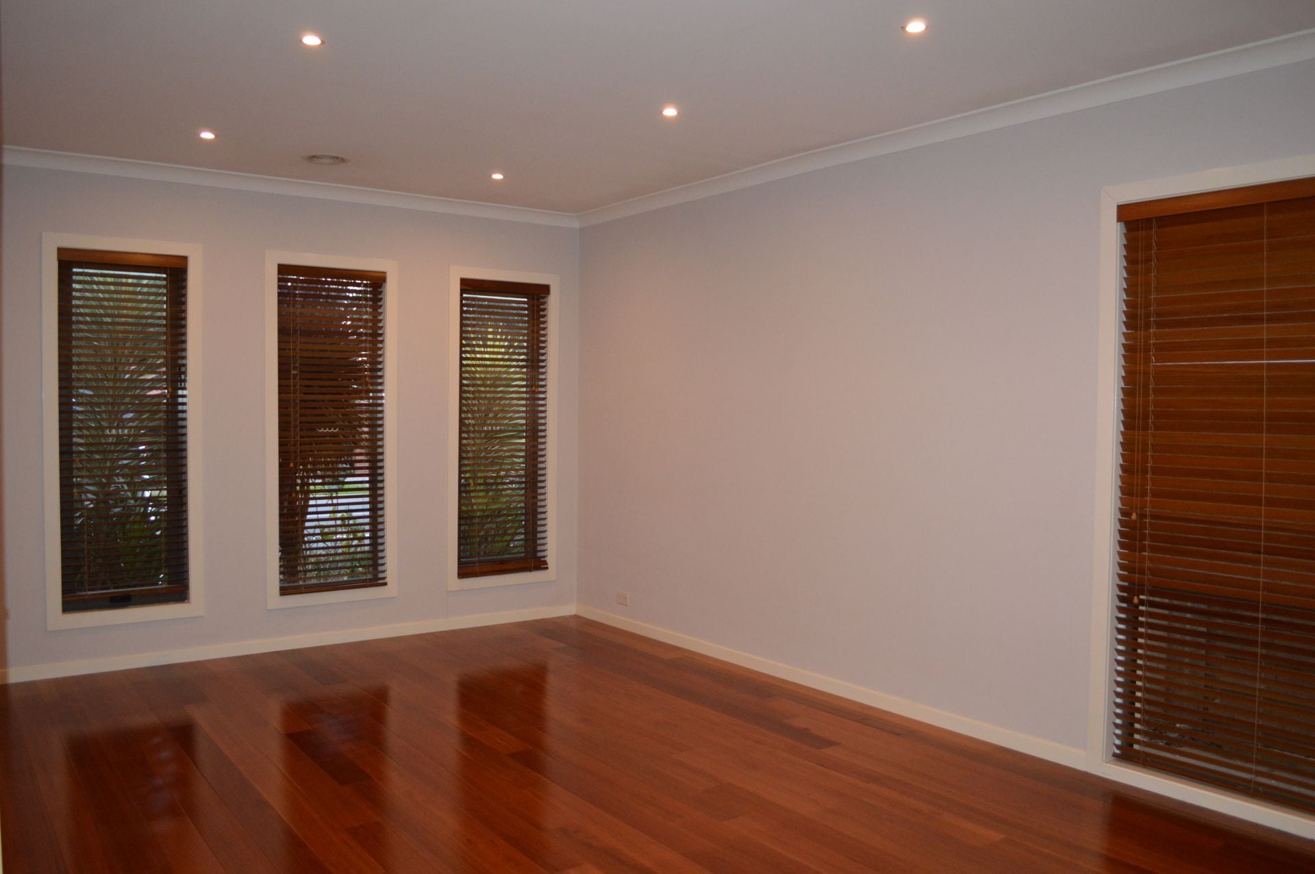 LOVE THE LOCATION, ADORE THE HOME   *Insp Thu 30th Jul @ 4:00pm & Sat 1st Aug @ 11:40am*
