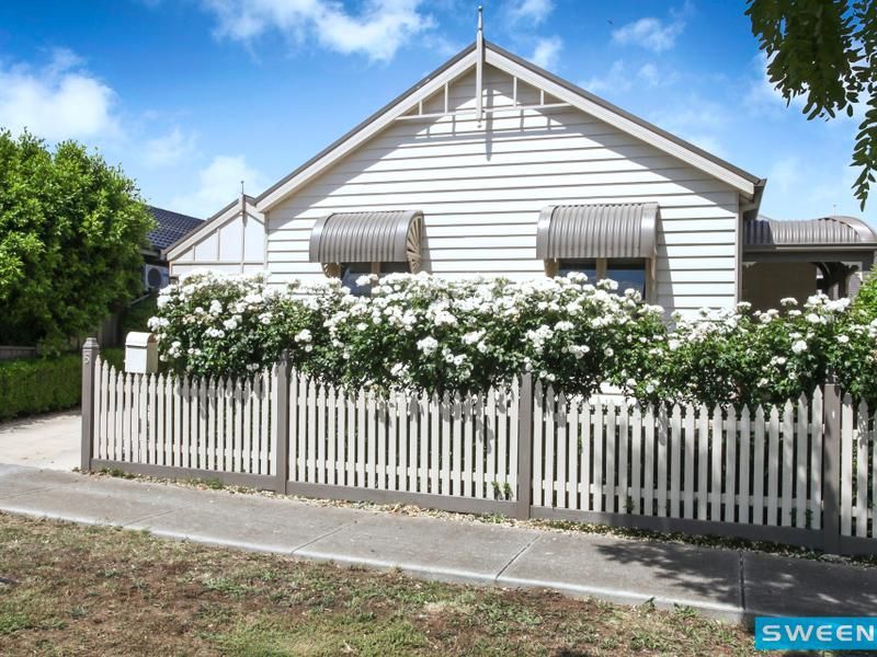 5 Brack Place, Caroline Springs - Thumbnail 3