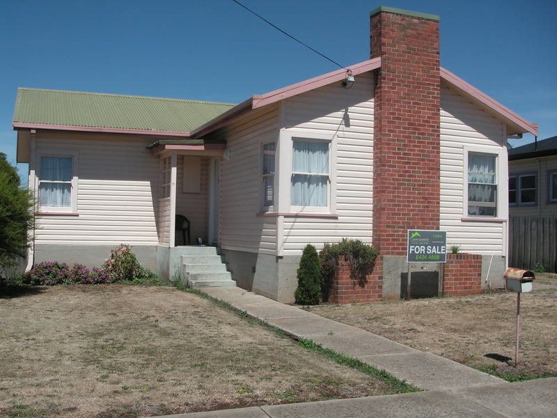 3
 
 
 
  
 
 
 1
 
 
 
 
 
 
 
 
 79 Madden Street, DEVONPORT TAS 7310, Devonport - Thumbnail 6
