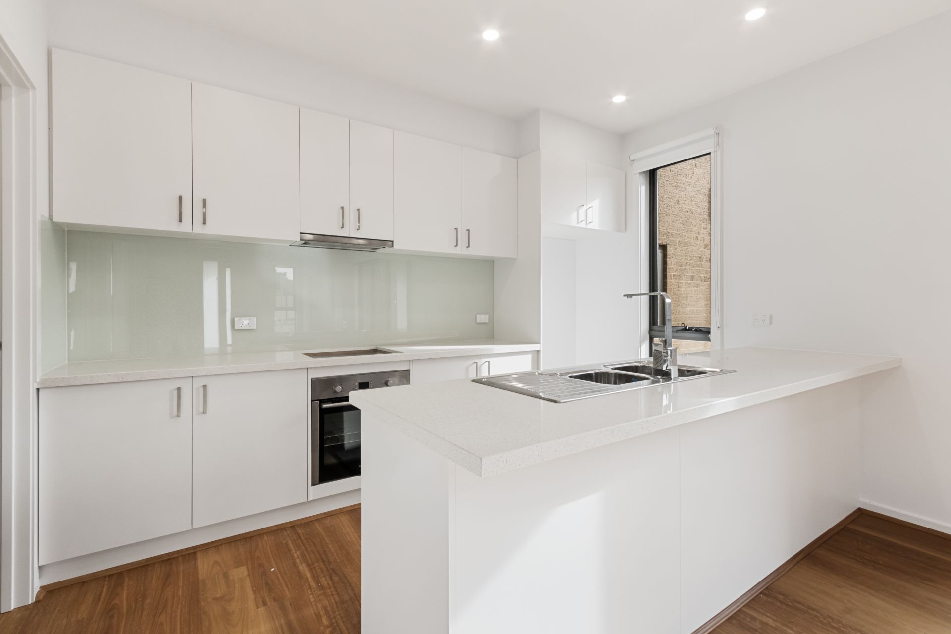 BRAND NEW TOWNHOUSE STYLISH AND MODERN
