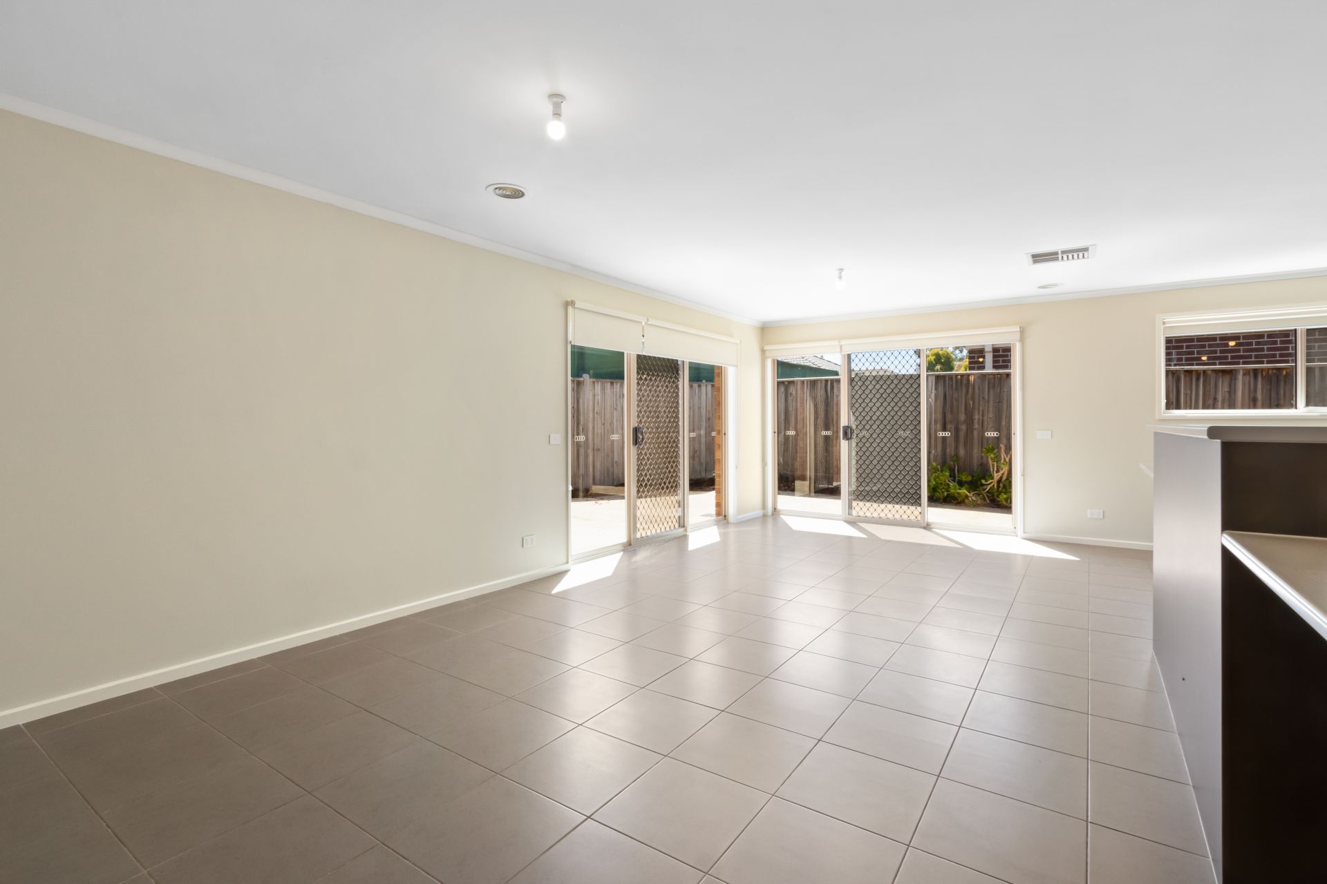 FABULOUS FOUR BEDROOM FAMILY HOME