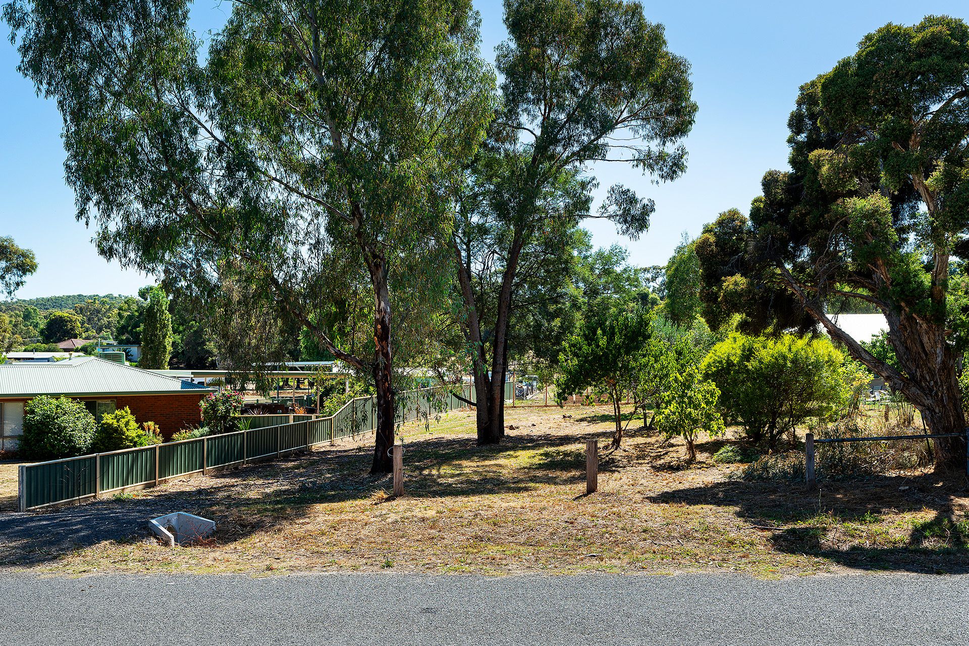 2/71 Moscript Street, Campbells Creek - Thumbnail 4