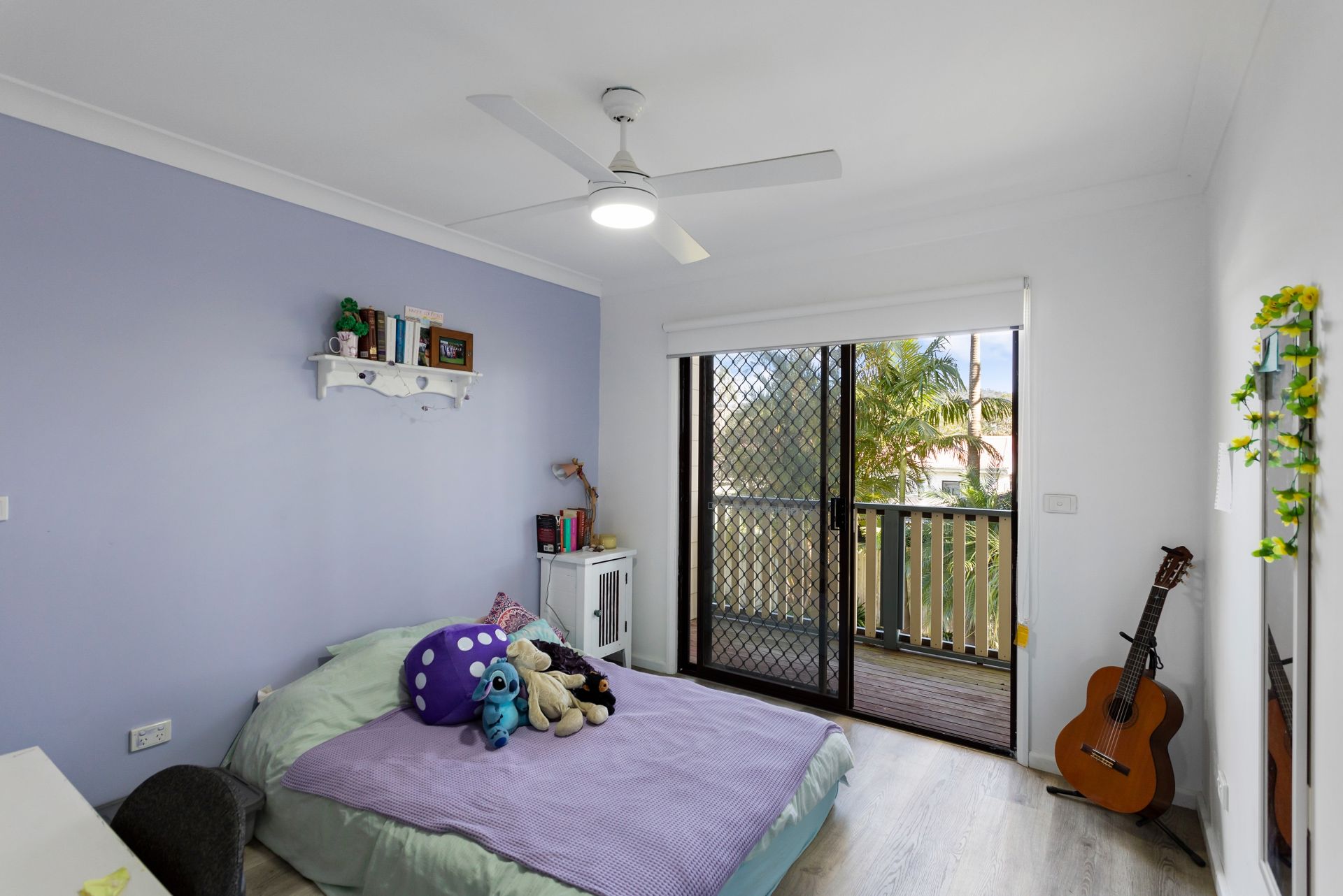 Real Estate For Sale 4 Kerry Crescent Berkeley Vale , NSW