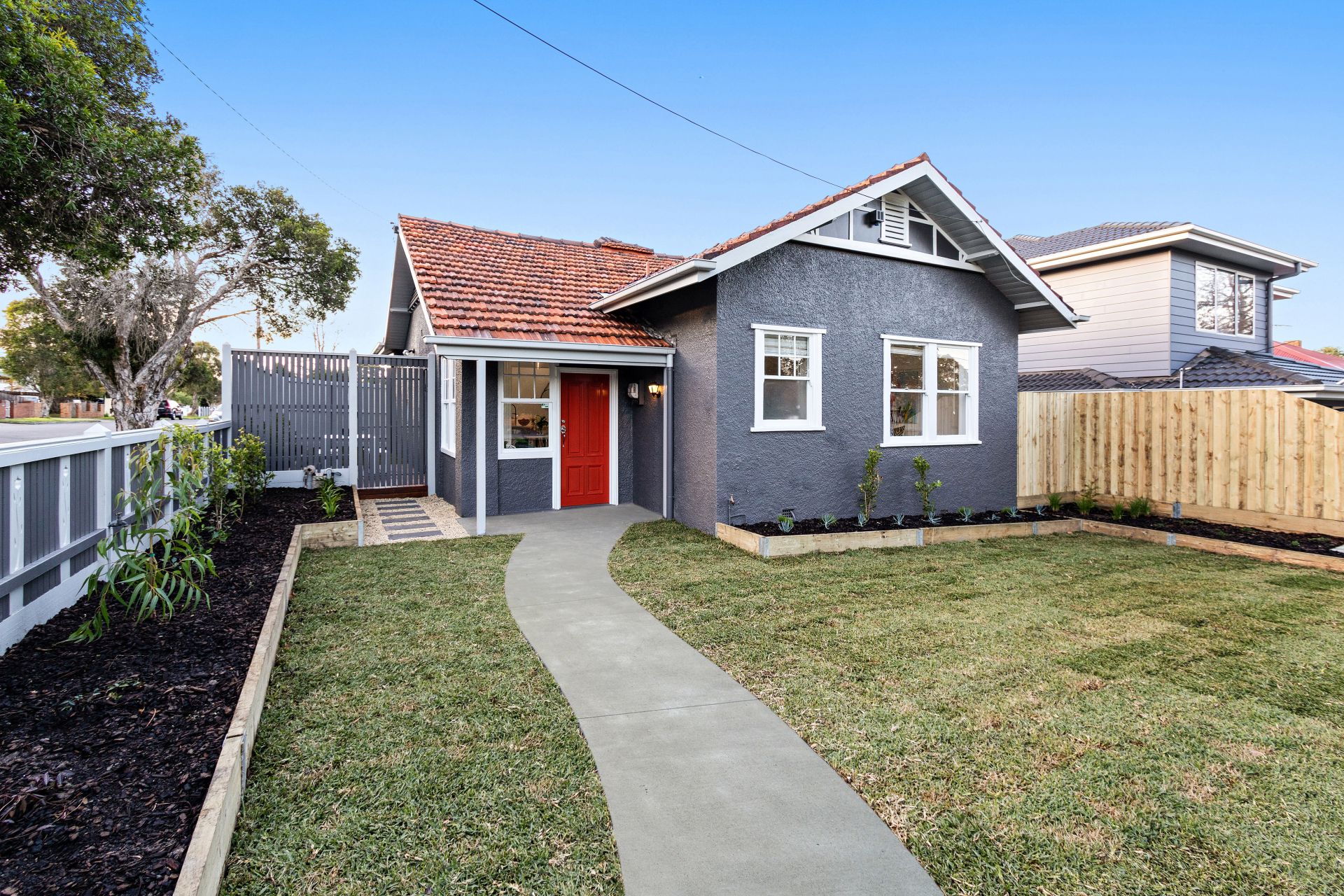 Contemporary Finishes. Classic Facade.