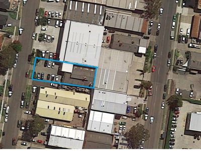 10 Woodfield Boulevarde, Caringbah