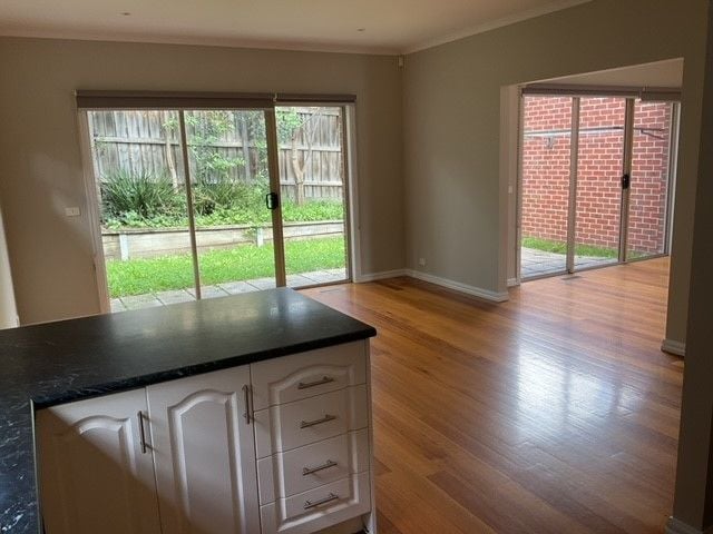 **Modern Townhouse and in a Fabulous Location**