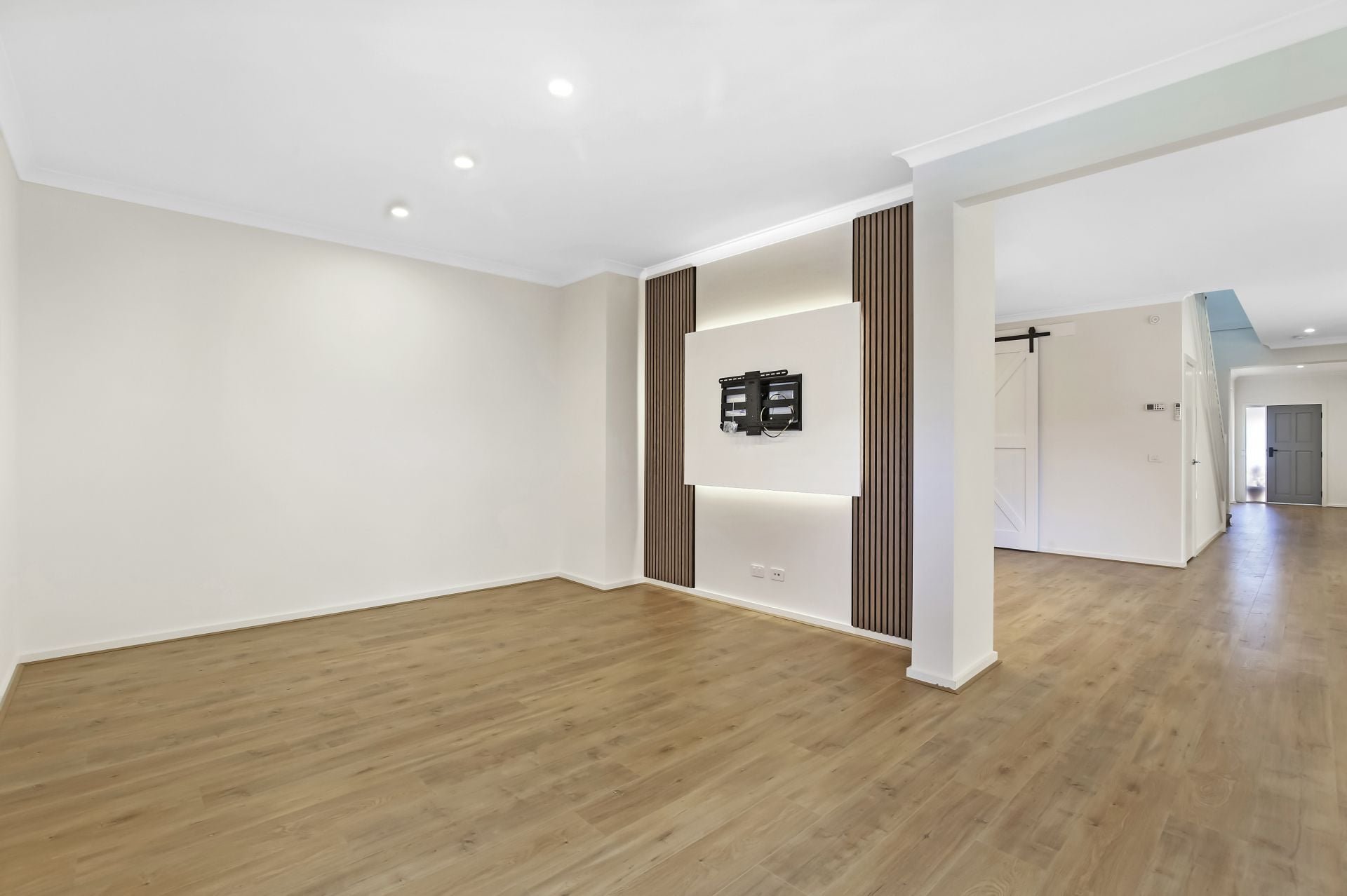 LUXURIOUS RENTING REDEFINED