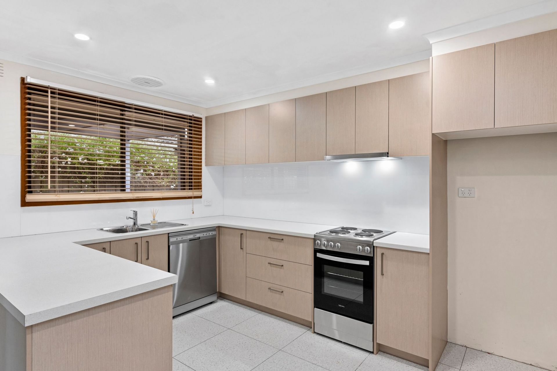 2/117 Prince Street, Mornington VIC