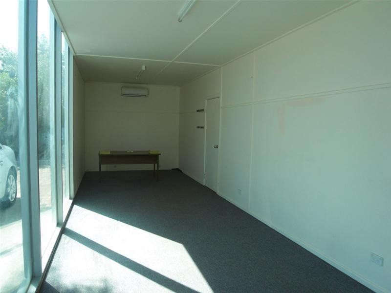 AFFORDABLE WAREHOUSE WITH OFFICE